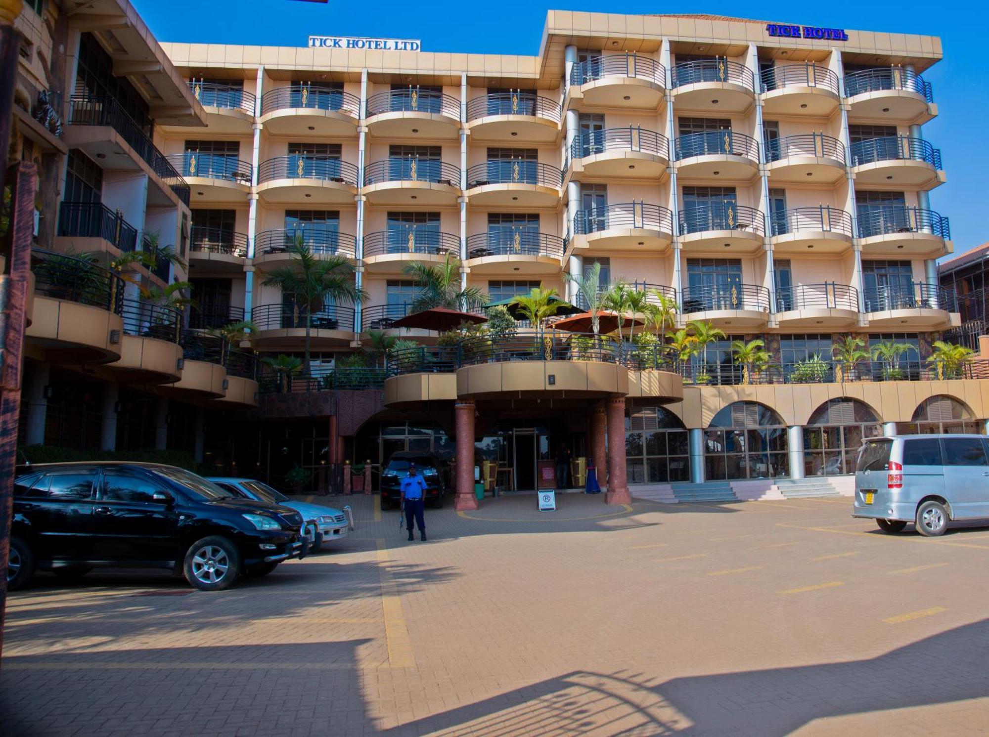 The Tick Hotel Kampala Extérieur photo